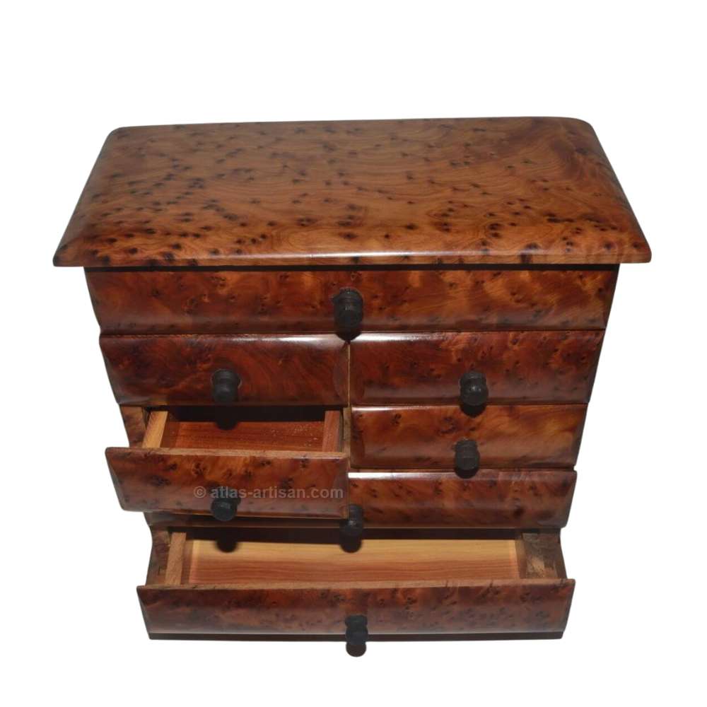 thuya_wood_commode_decor