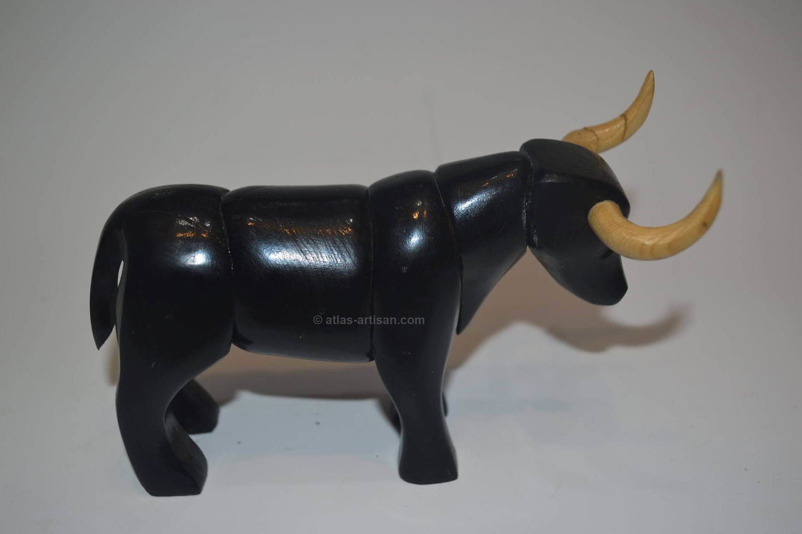 wooden_bull_decor