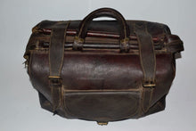 Load image into Gallery viewer, Sac de voyage ancien_Sacs