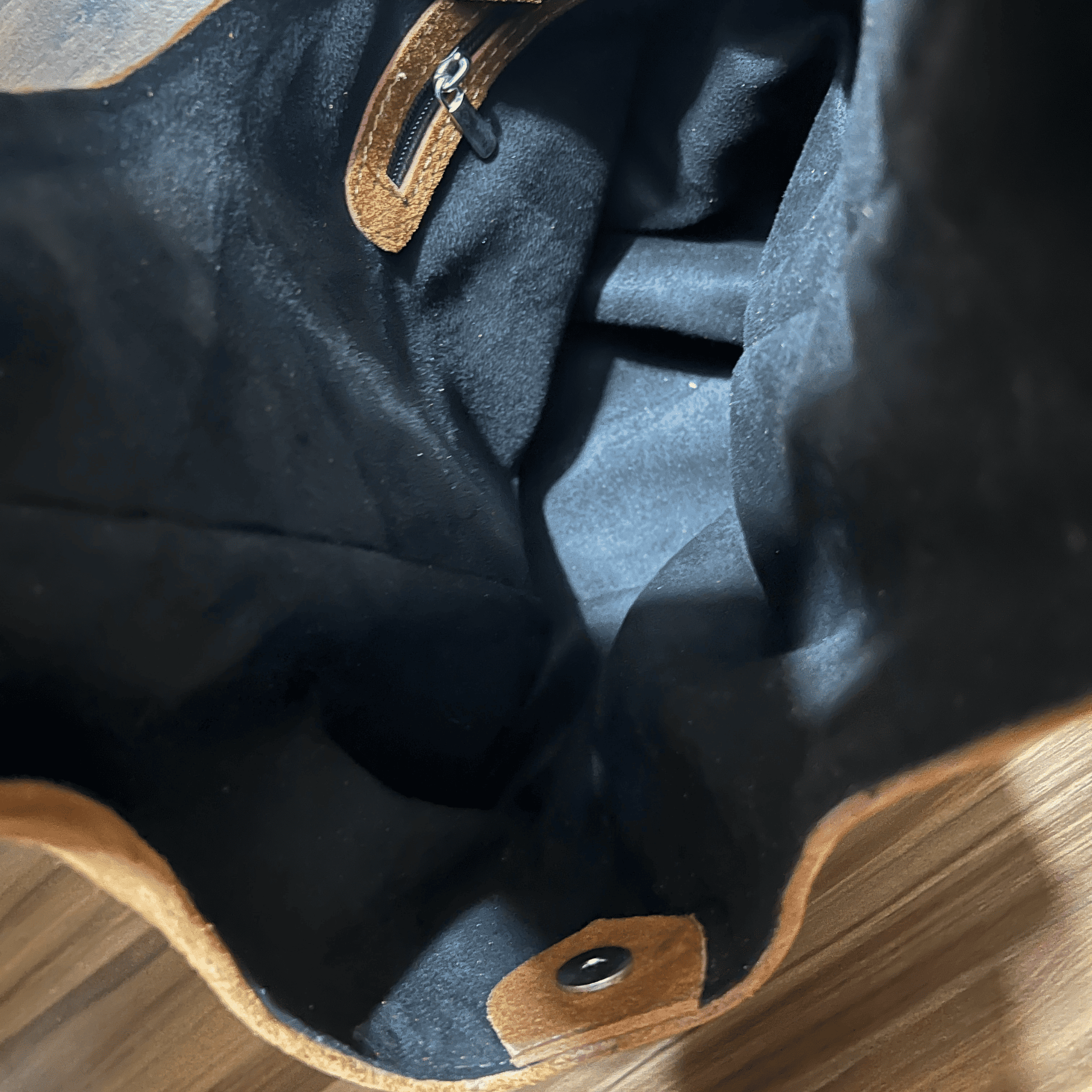 Suede Tote Bag Khaki_suede tote bag