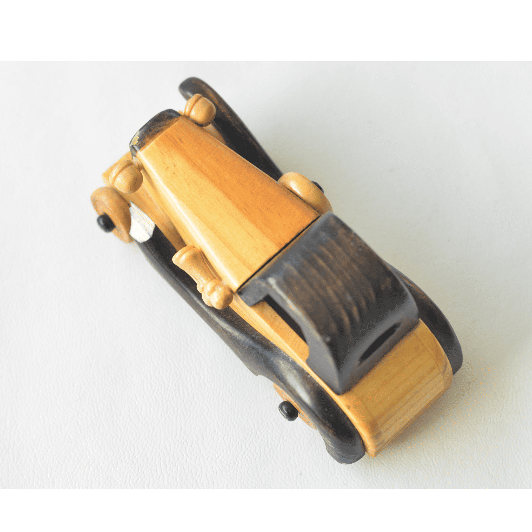 Voiture Classic en bois_Voiture