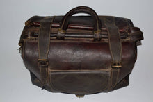 Load image into Gallery viewer, sac a main du cuir avec barre bois